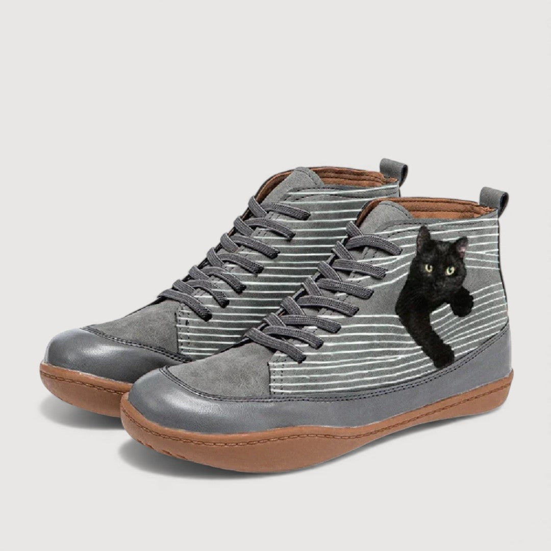 ELISEN – MEOWGICAL TRAINERS