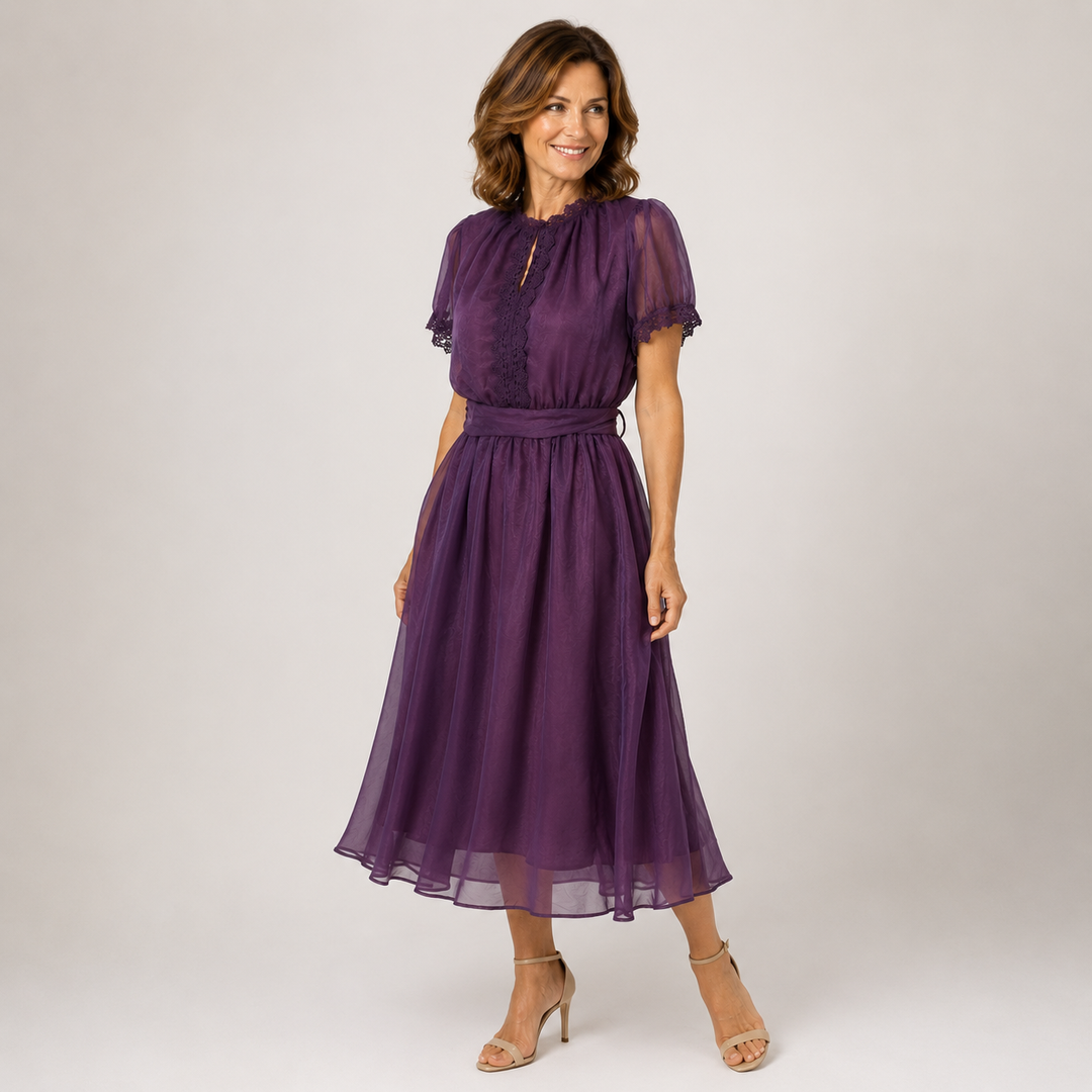 LL™ | Flavia Maxi Dress with Keyhole Neckline & Lace Trim