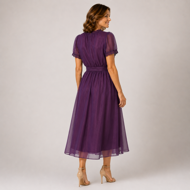 LL™ | Flavia Maxi Dress with Keyhole Neckline & Lace Trim