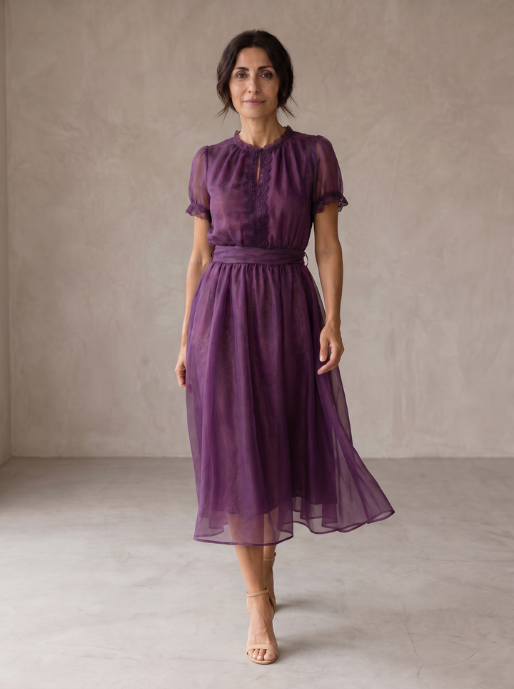 LL™ | Flavia Maxi Dress with Keyhole Neckline & Lace Trim