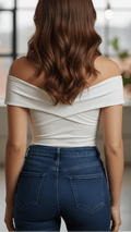 Luna | Sleeveless V-Neck Pleated Blouse