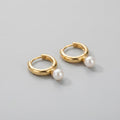 Oralie | Small vintage earrings with a subtle shimmer